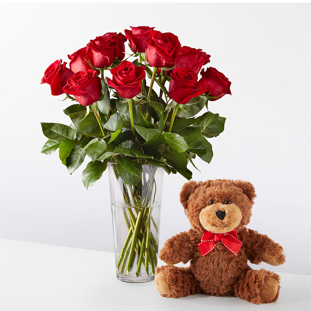 Romantic Long Stem Red Rose Bouquet Bundles – Pequa Park Florists Inc, Massapequa NY