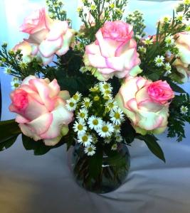 Pequa Signature Esperanza Roses – Pequa Park Florists Inc, Massapequa NY