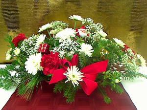 Christmas arrangement 1 – Pequa Park Florists Inc, Massapequa NY