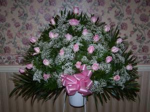 pstcpinkroses-00150 – Pequa Park Florists Inc, Massapequa NY
