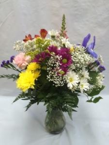 PEQUA SPRING VASE 1 – Pequa Park Florists Inc, Massapequa NY