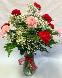 Pequa Valentine's Day Carnations Vase – Pequa Park Florists Inc, Massapequa NY