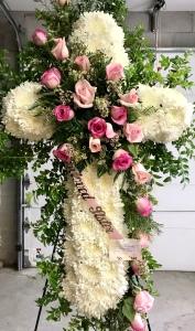 pwhitepkc2 – Pequa Park Florists Inc, Massapequa NY