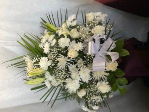 pwhtflc150 – Pequa Park Florists Inc, Massapequa NY