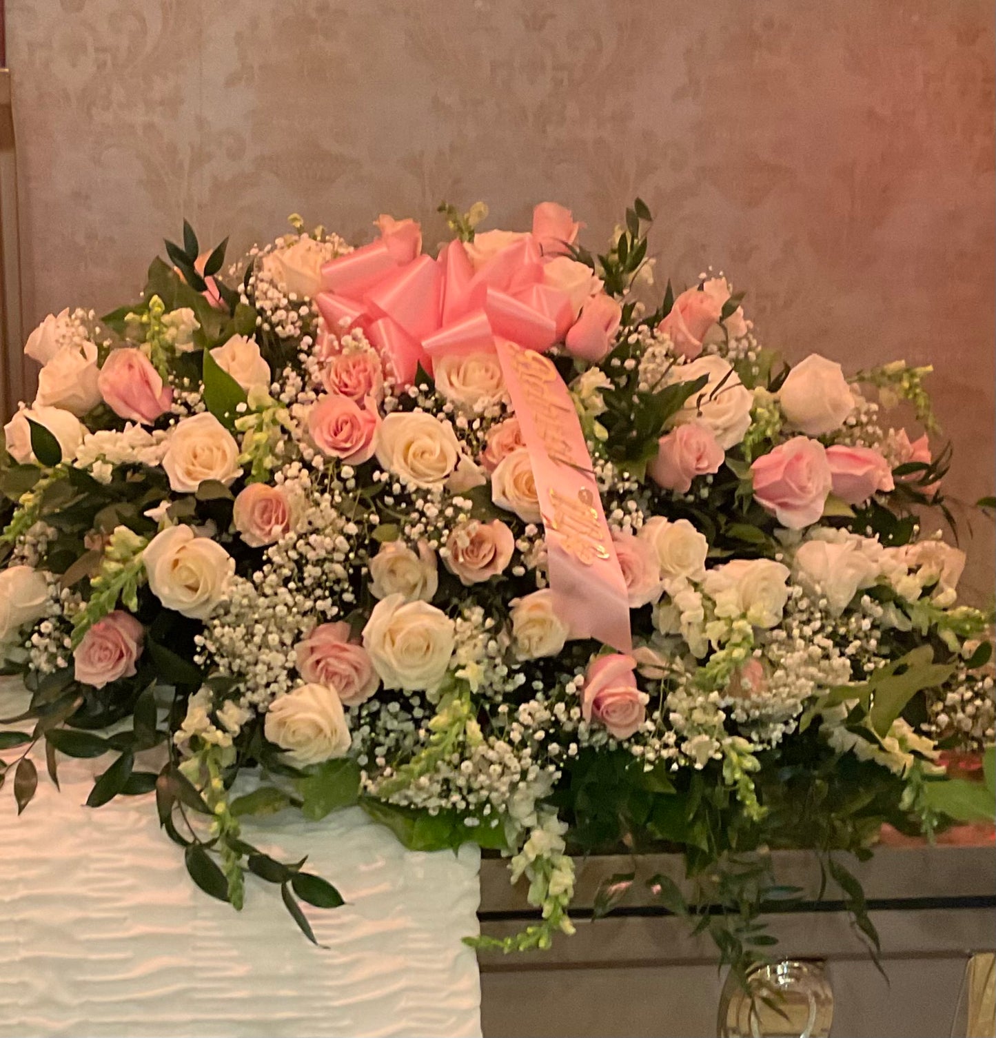 Pequa Pink and White Roses – Pequa Park Florists Inc, Massapequa NY