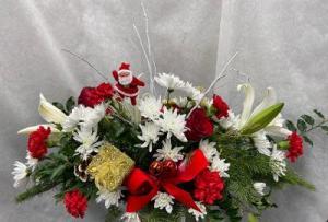 pxmas12499 – Pequa Park Florists Inc, Massapequa NY
