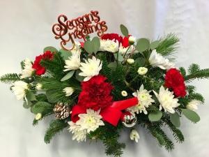 Pequa Christmas Basket 1 – Pequa Park Florists Inc, Massapequa NY
