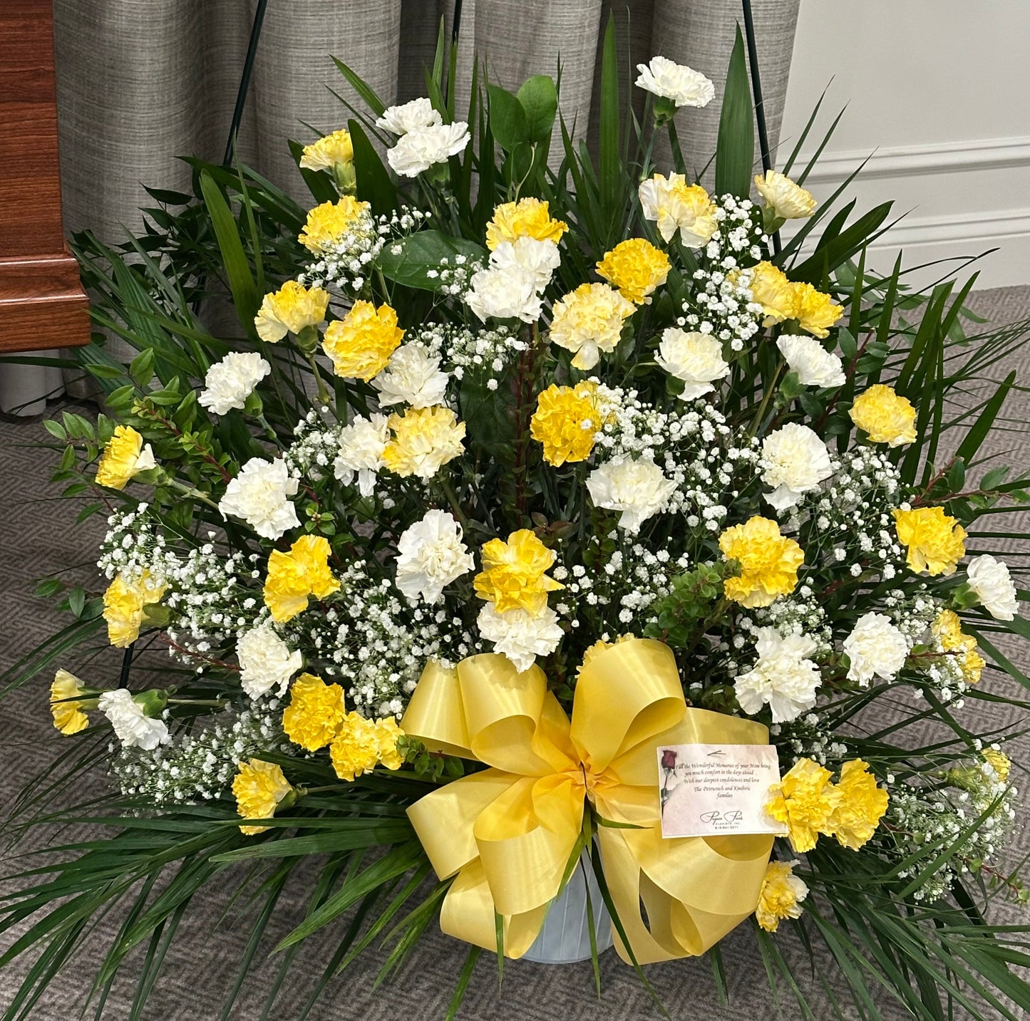 Pequa Mixed White and Yellow – Pequa Park Florists Inc, Massapequa NY