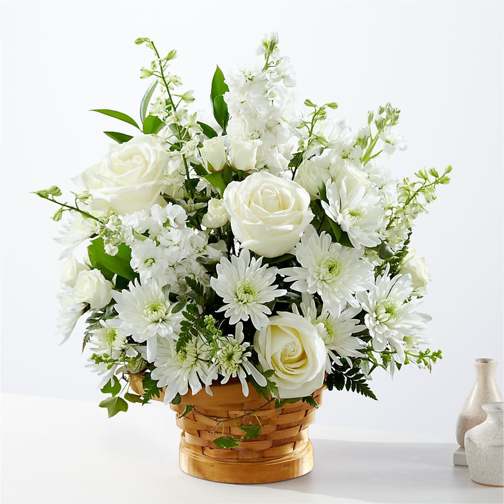 Heartfelt Condolences Arrangement – Pequa Park Florists Inc, Massapequa NY