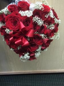 sympathy heart – Pequa Park Florists Inc, Massapequa NY