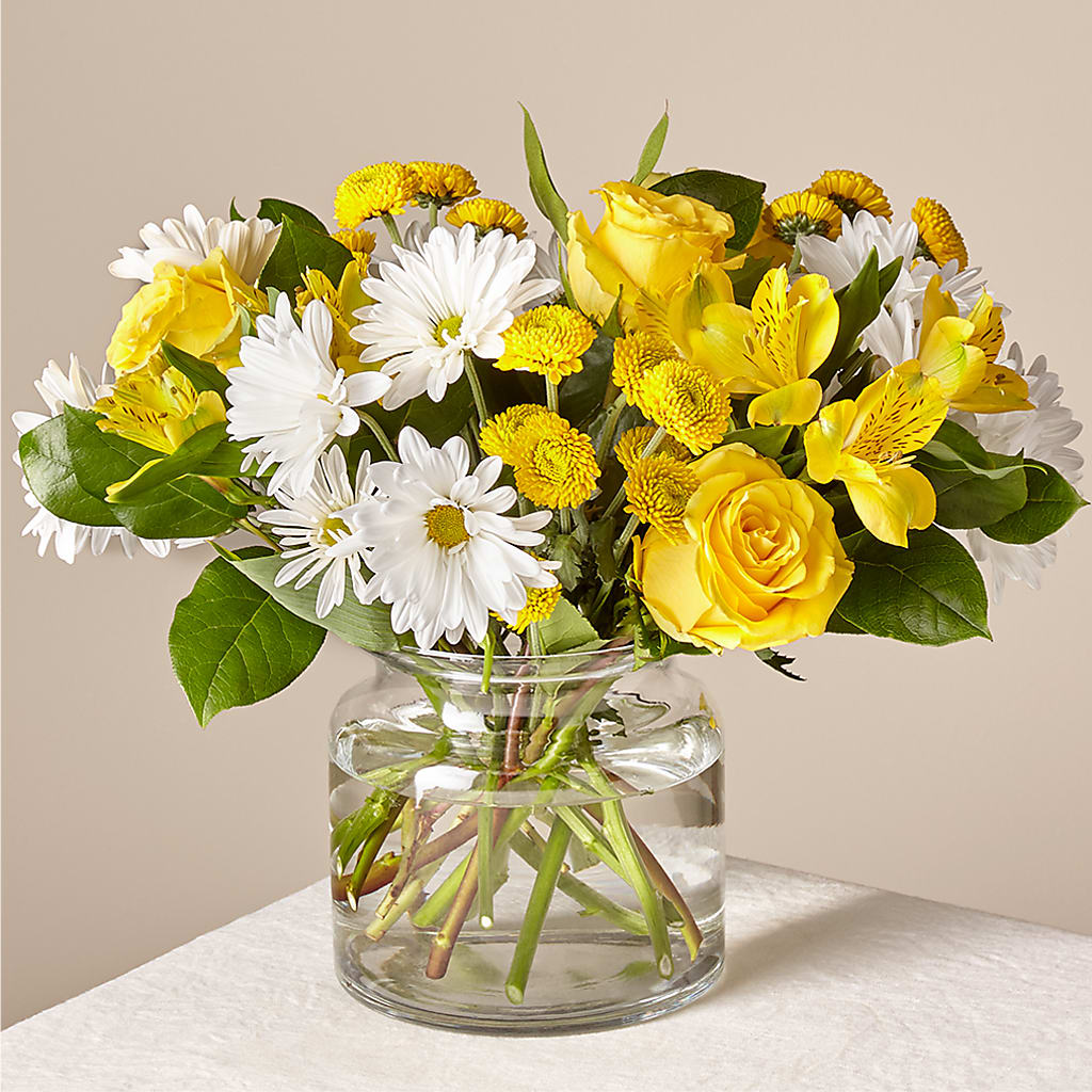 Sunny Sentiments Bouquet – Pequa Park Florists Inc, Massapequa NY