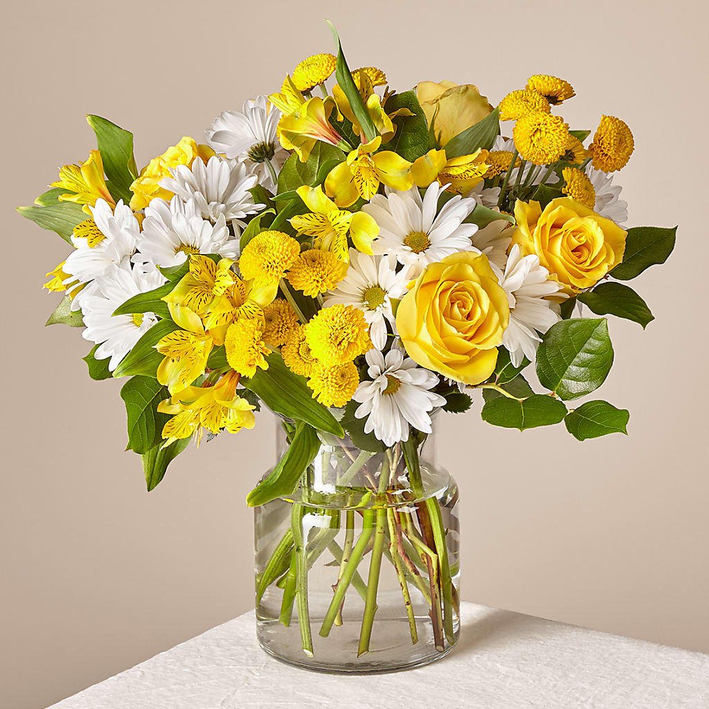 Sunny Sentiments Bouquet – Pequa Park Florists Inc, Massapequa NY