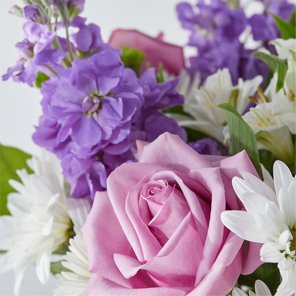 Garden of Peace Bouquet –  Pequa Park Florists Inc, Massapequa NY