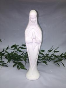 PEQUA MADONNA STATUE