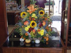 pequaarrcenter –  Pequa Park Florists Inc, Massapequa NY
