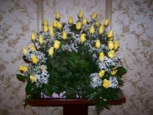 Pequa Yellow Rose Urn Arrangement