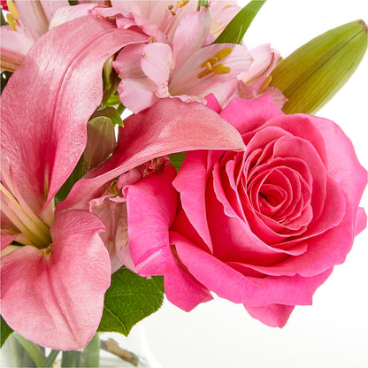 Lots of Love Bouquet –  Pequa Park Florists Inc, Massapequa NY